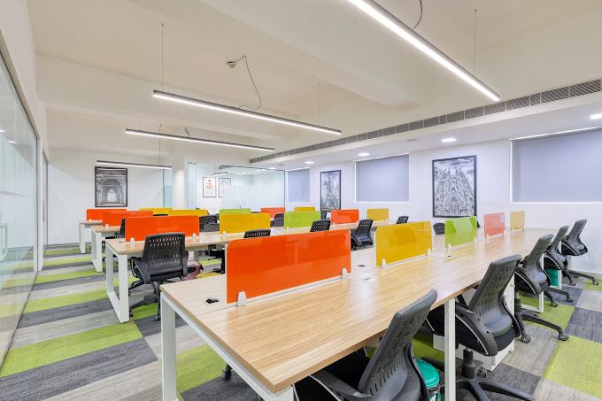 Workspaces by Innova H-57